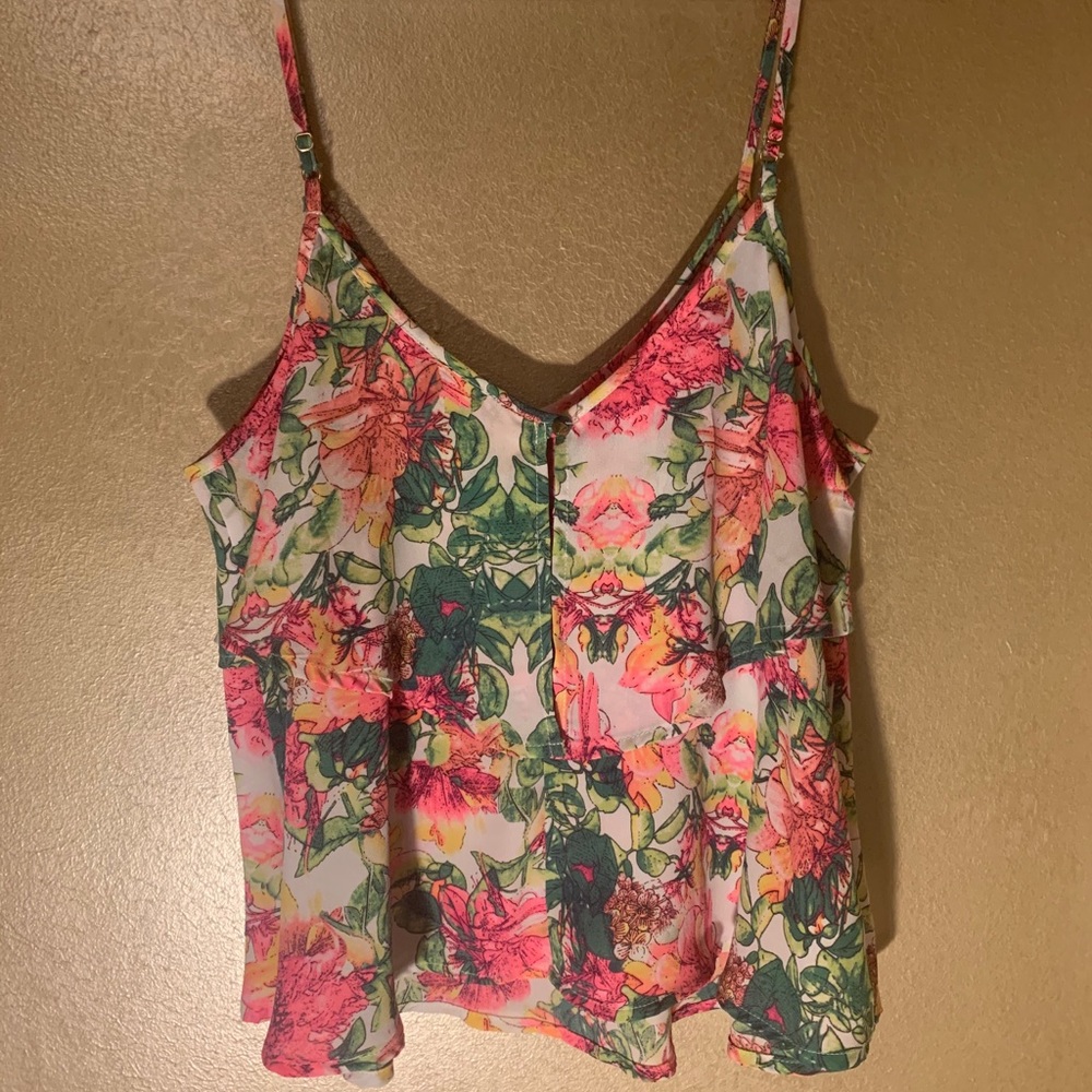 ASTR Ruffle Tank - Picture 2 of 4